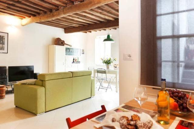 Appartement Casa Amorino à Lucques Extérieur photo